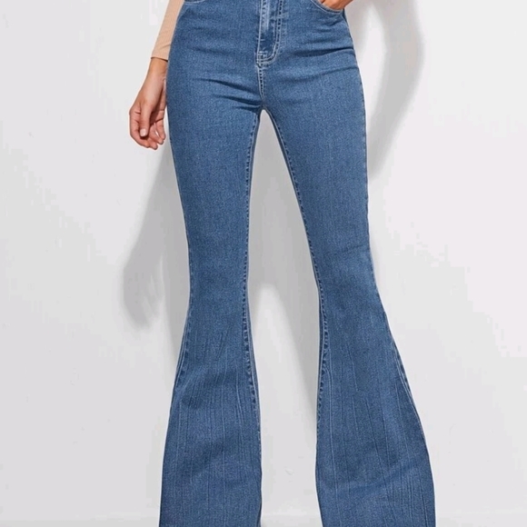 SHEIN Denim - SHEIN High Waisted Contrast Stitch Flare Jeans-Medium Wash- Size Large